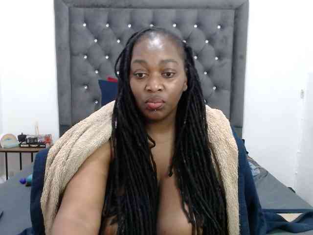 ChocSexcBeast webcam