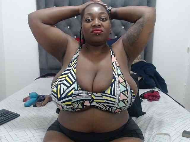 ChocSexcBeast webcam