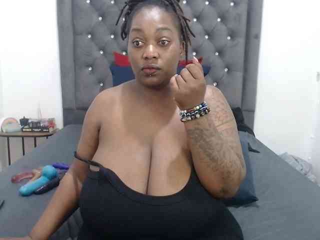 ChocSexcBeast webcam