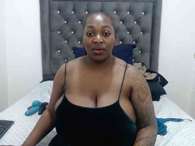 ChocSexcBeast webcam
