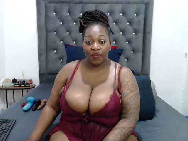 ChocSexcBeast webcam