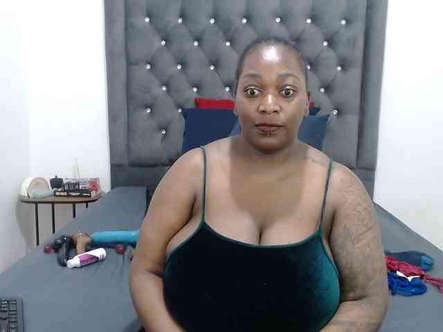 ChocSexcBeast webcam