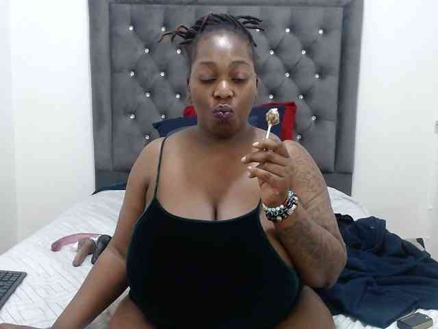 ChocSexcBeast webcam