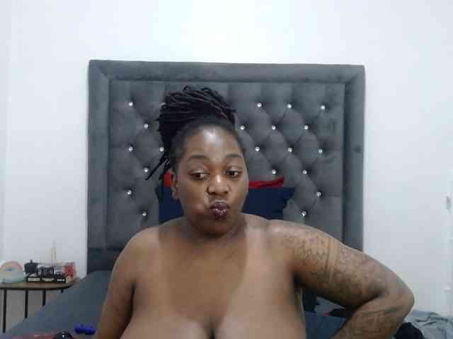 ChocSexcBeast webcam