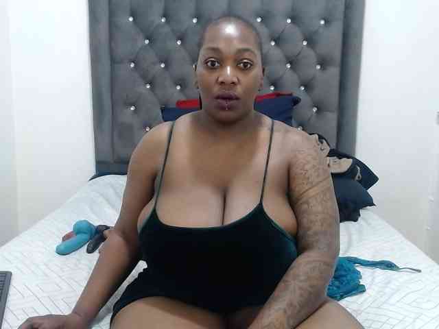 ChocSexcBeast webcam