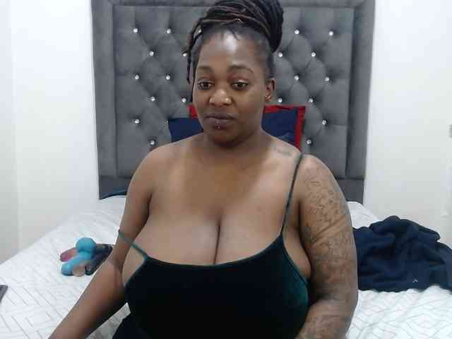 ChocSexcBeast webcam