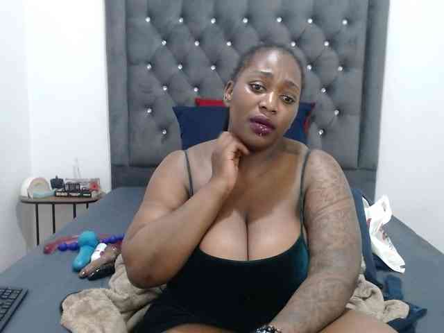 ChocSexcBeast webcam