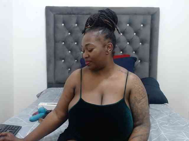ChocSexcBeast webcam