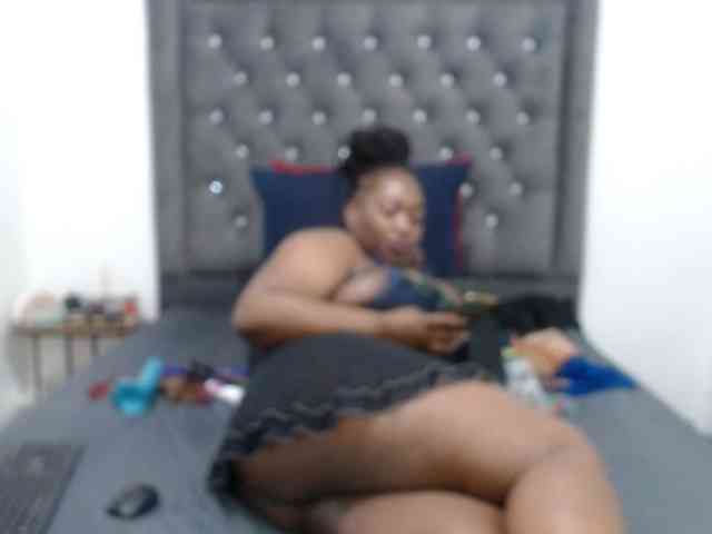 ChocSexcBeast webcam