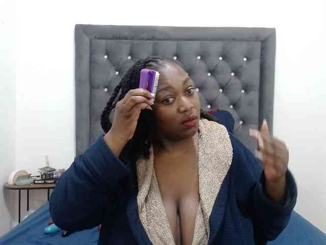 ChocSexcBeast webcam