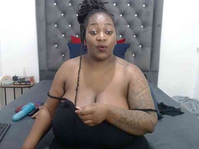 ChocSexcBeast webcam