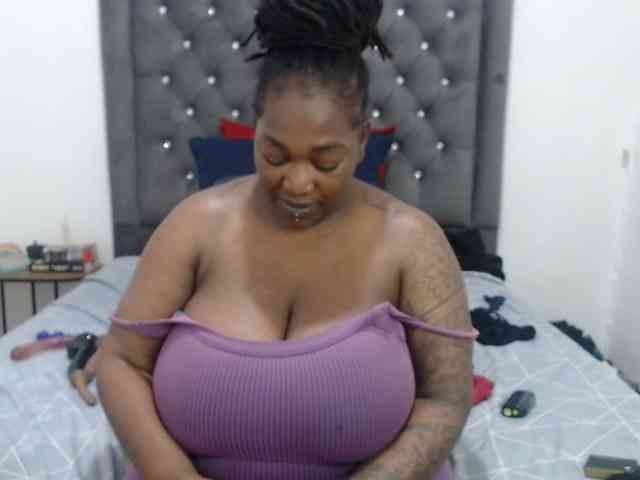 ChocSexcBeast webcam