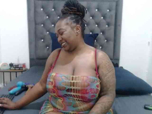 ChocSexcBeast webcam