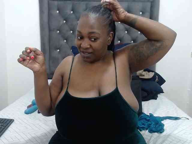 ChocSexcBeast webcam
