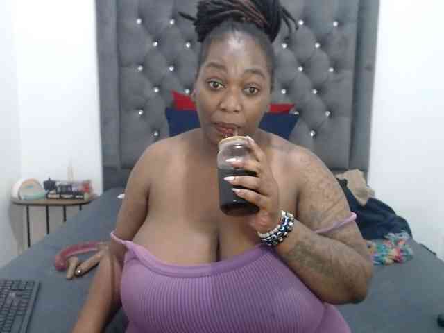 ChocSexcBeast webcam