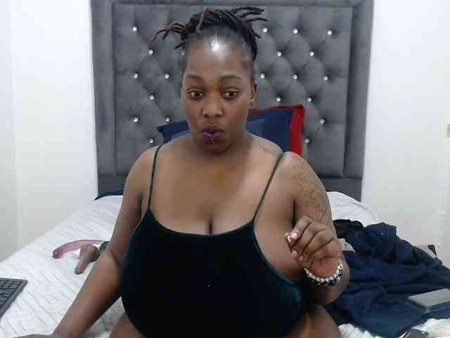 ChocSexcBeast webcam