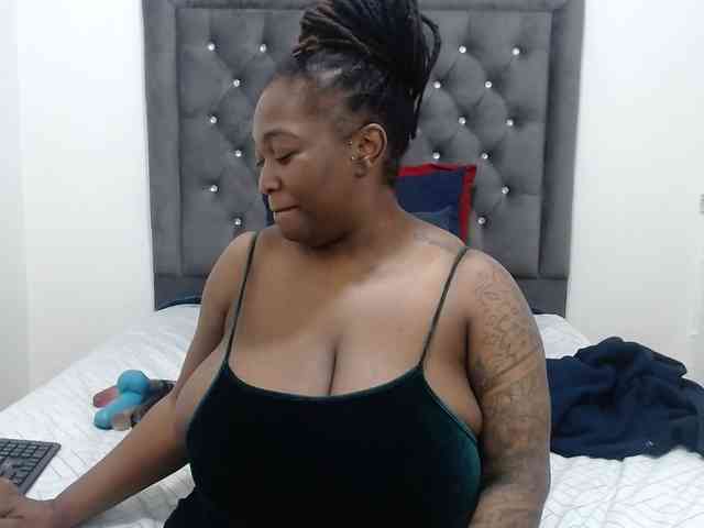 ChocSexcBeast webcam