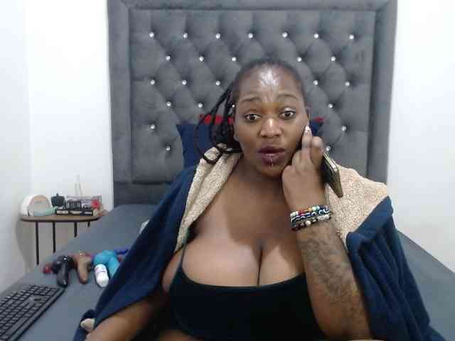 ChocSexcBeast webcam