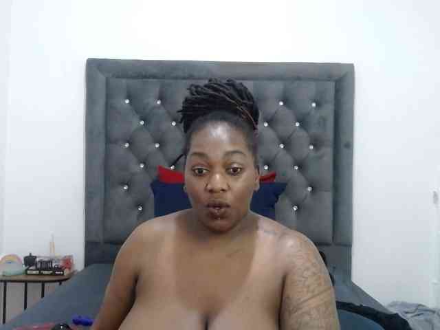 ChocSexcBeast webcam