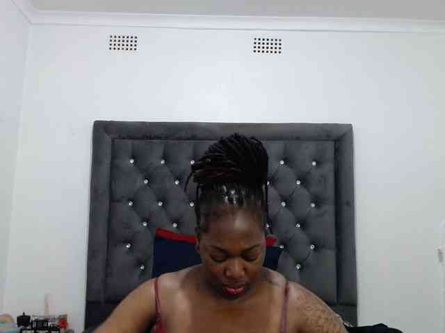 ChocSexcBeast webcam