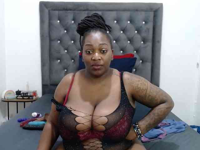 ChocSexcBeast webcam