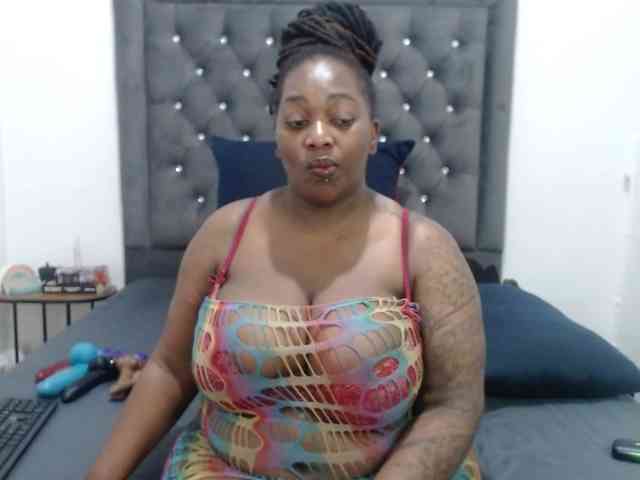 ChocSexcBeast webcam