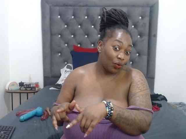 ChocSexcBeast webcam