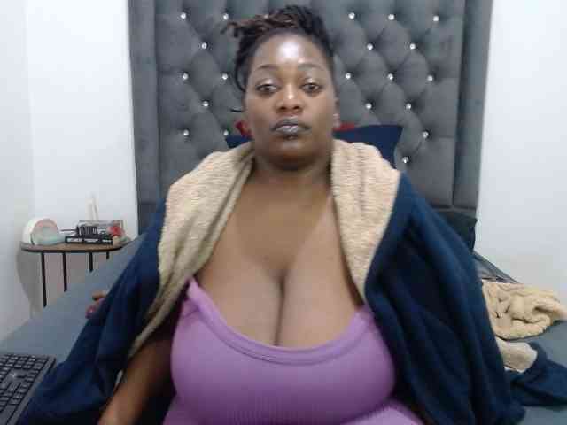 ChocSexcBeast webcam