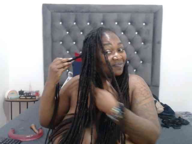 ChocSexcBeast webcam