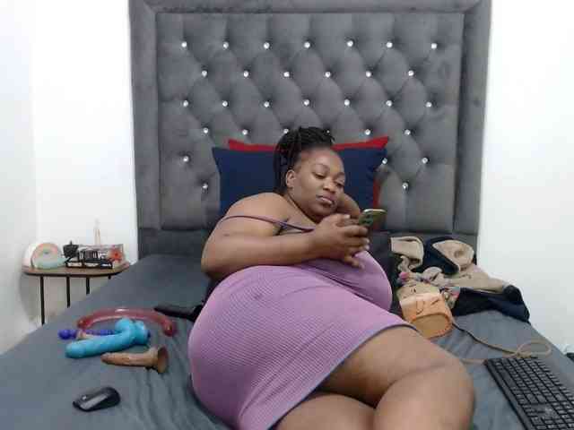 ChocSexcBeast webcam