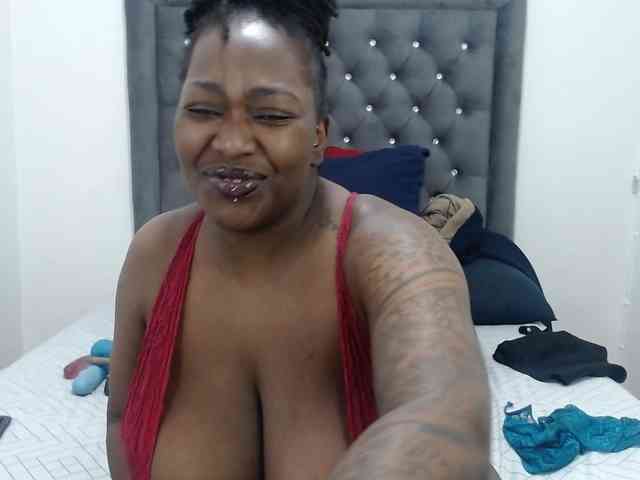 ChocSexcBeast webcam