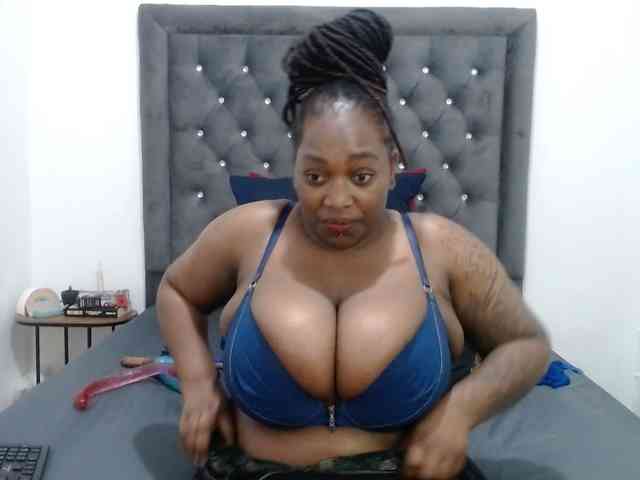 ChocSexcBeast webcam