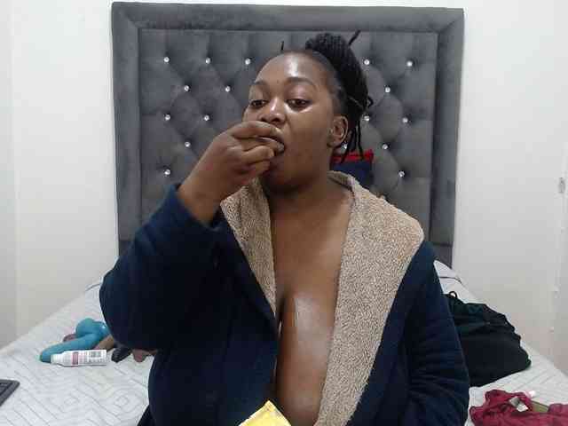 ChocSexcBeast webcam
