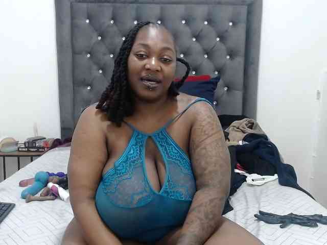 ChocSexcBeast webcam