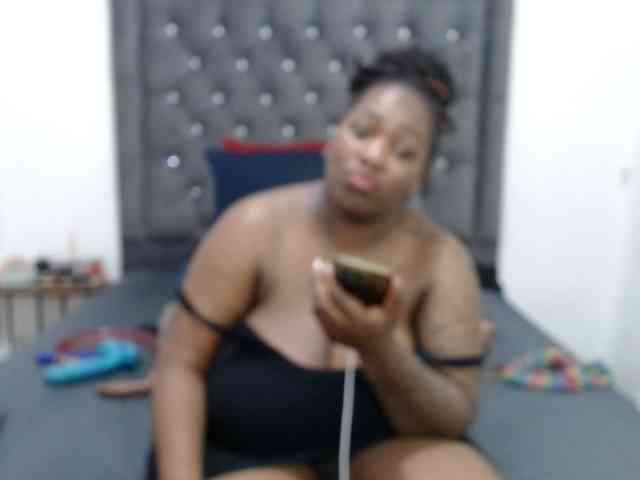 ChocSexcBeast webcam