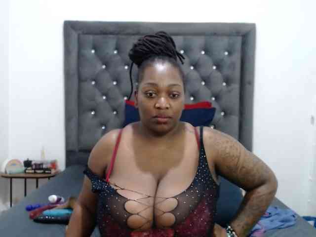 ChocSexcBeast webcam