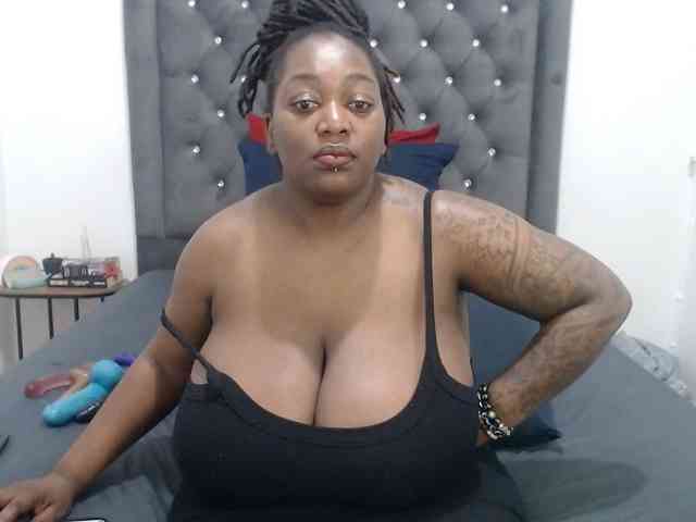 ChocSexcBeast webcam