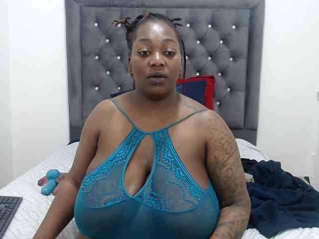 ChocSexcBeast webcam