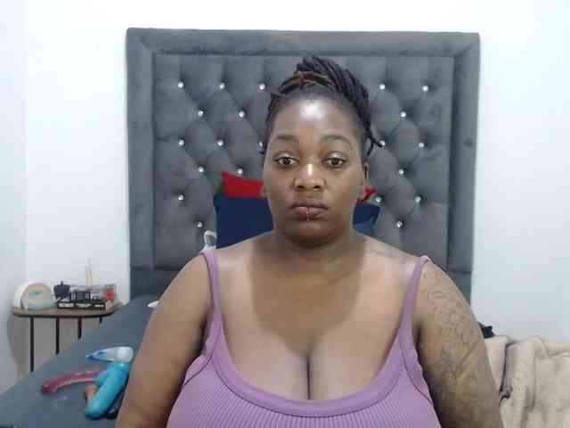 ChocSexcBeast webcam