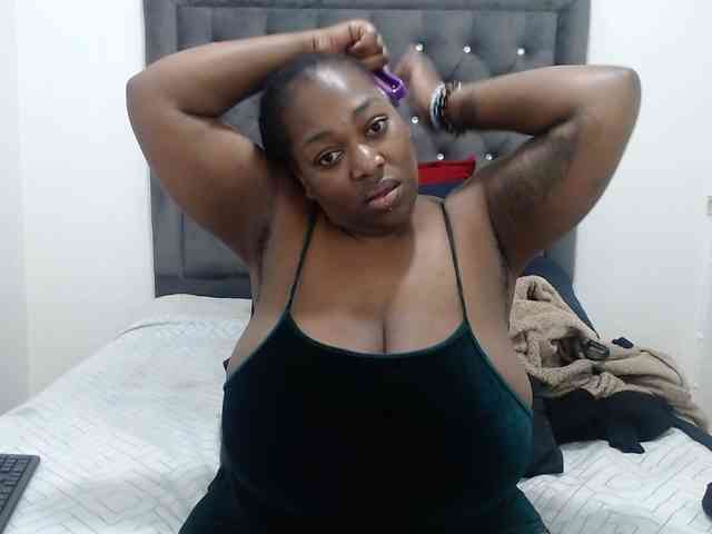 ChocSexcBeast webcam