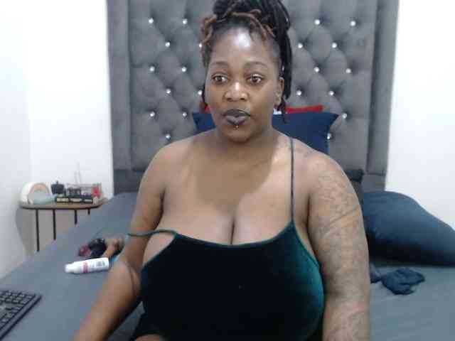 ChocSexcBeast webcam