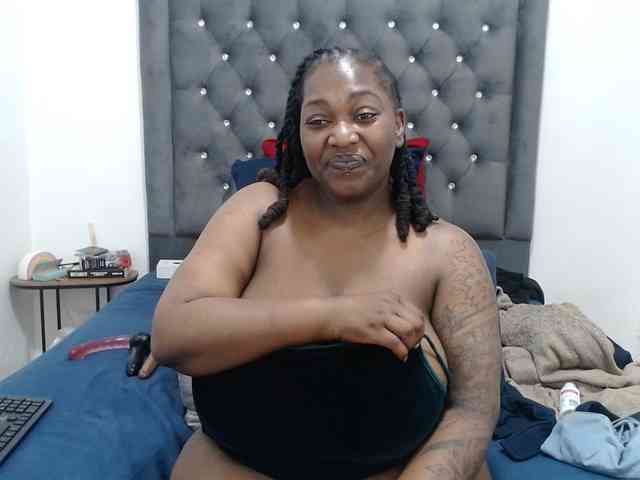 ChocSexcBeast webcam