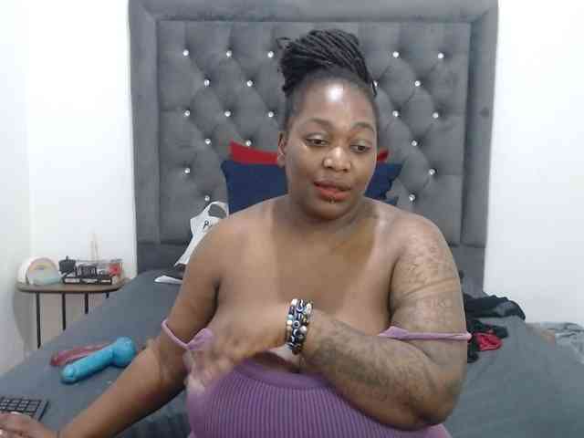 ChocSexcBeast webcam