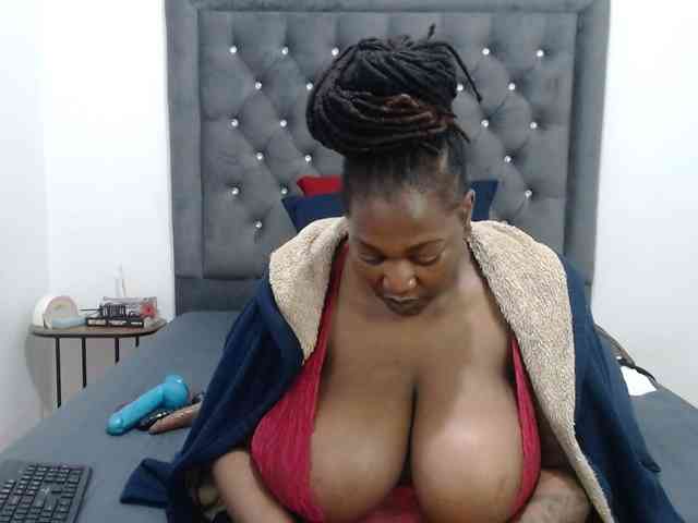 ChocSexcBeast webcam