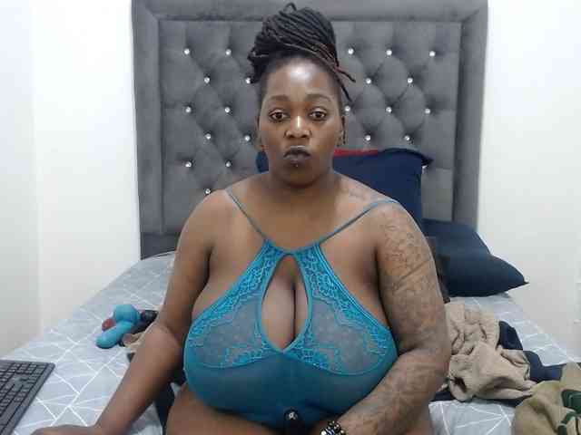 ChocSexcBeast webcam