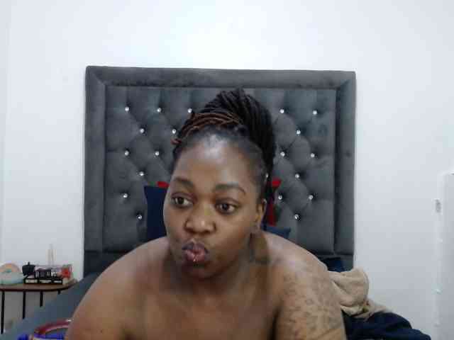 ChocSexcBeast webcam