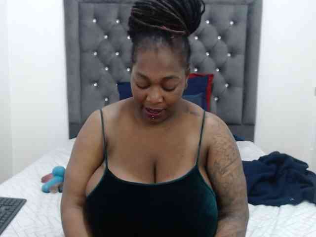ChocSexcBeast webcam