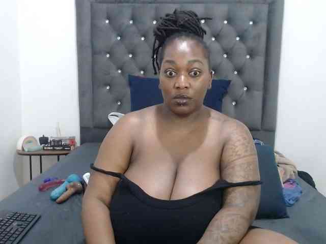 ChocSexcBeast webcam