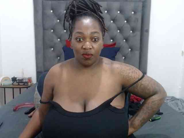 ChocSexcBeast webcam