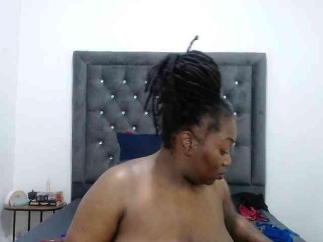 ChocSexcBeast webcam